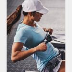 Gorra Under Armour Play Up para mujer Blanco / Blanco / Blanco