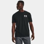 Camiseta de manga corta Under Armour ABC Camo Fill Wordmark para hombre Negro / Blanco XS