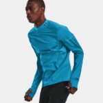 Camiseta de manga larga Under Armour OutRun The Cold para hombre Capri / Petrol Azul / Reflectante L